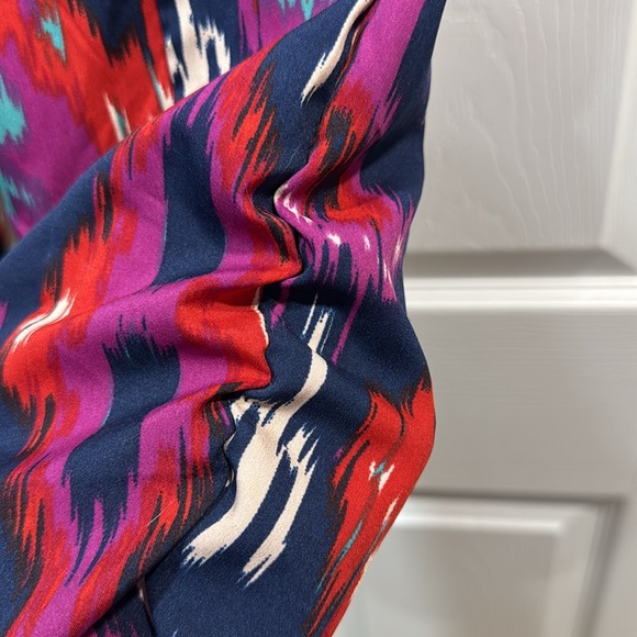 pants ruched at the ankles with pockets, elastic on the back of the waistband. - Picture 8 of 8